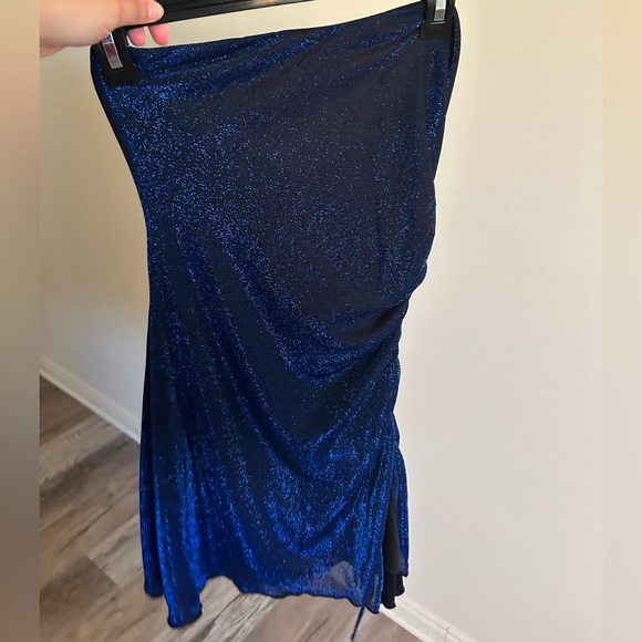 Princess Polly Donnelli mini dress navy (US4) - Picture 4 of 9